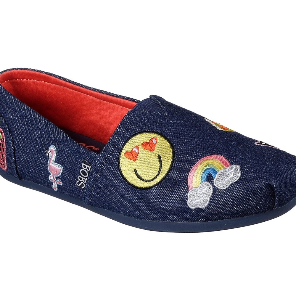 ISO BOBS SKETCHERS WITH PATCHES SZ 9